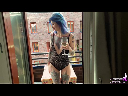 ❤️ Tremendous Girl Sucking with a Gulp and Fucking Passionately Under the Open Sky Porno doméstico em nós ﹏